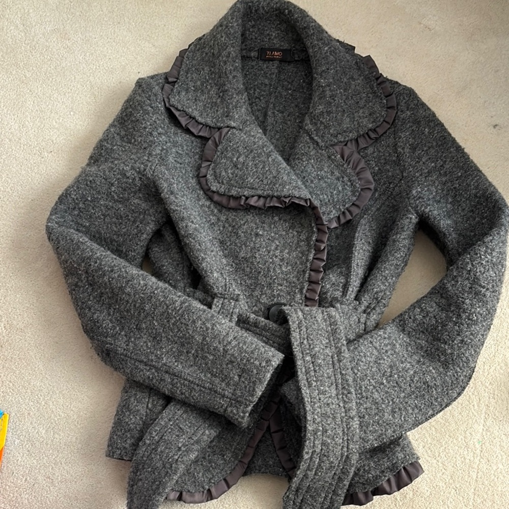 Vintage Elegant Gray Wool/Acrylic Italian Women's Jacket with Ruffle Trim
